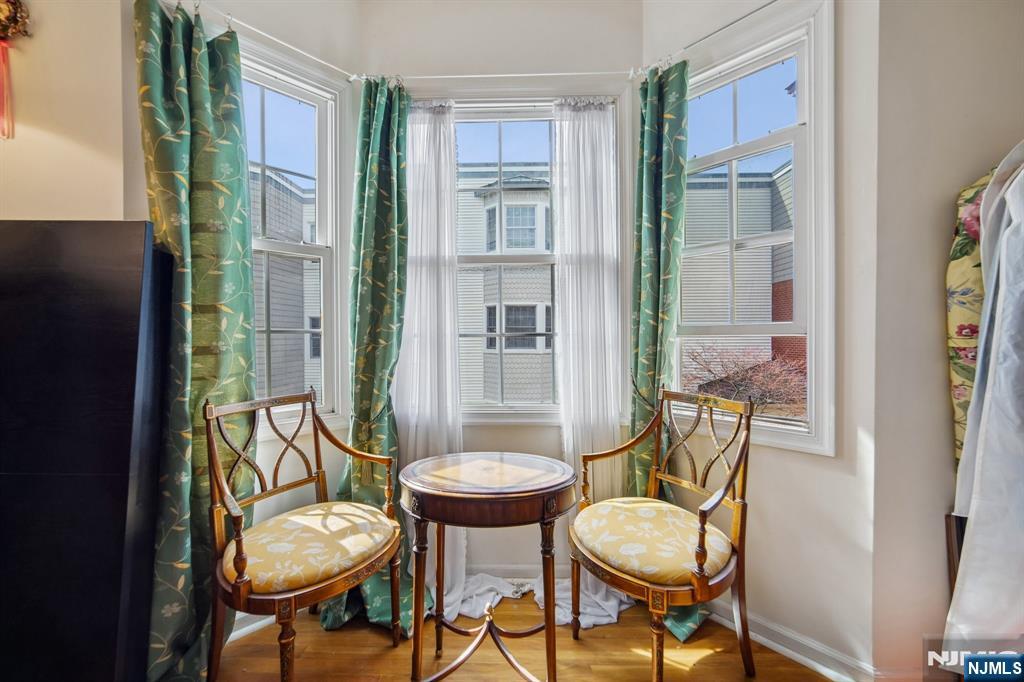 249 The Promenade Edgewater, NJ 07020 - Photo 11 of 29