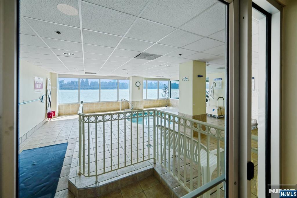 249 The Promenade Edgewater, NJ 07020 - Photo 25 of 29