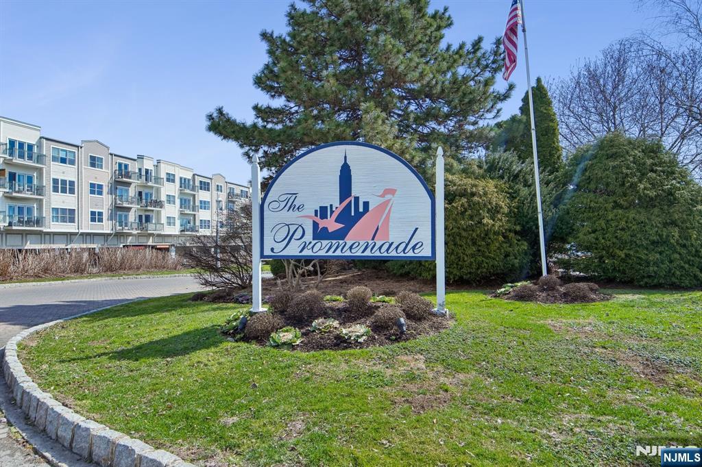 249 The Promenade Edgewater, NJ 07020 - Photo 28 of 29