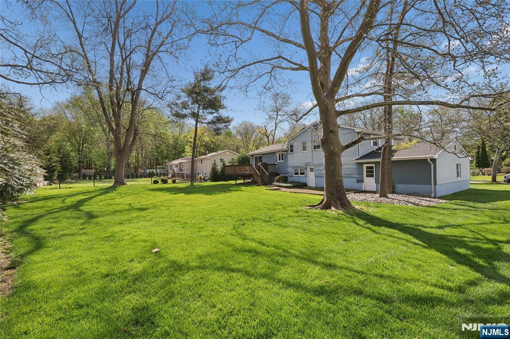 35 Robin Road Wayne, NJ 07470 - Photo 35 of 37 a view of a house with backyard