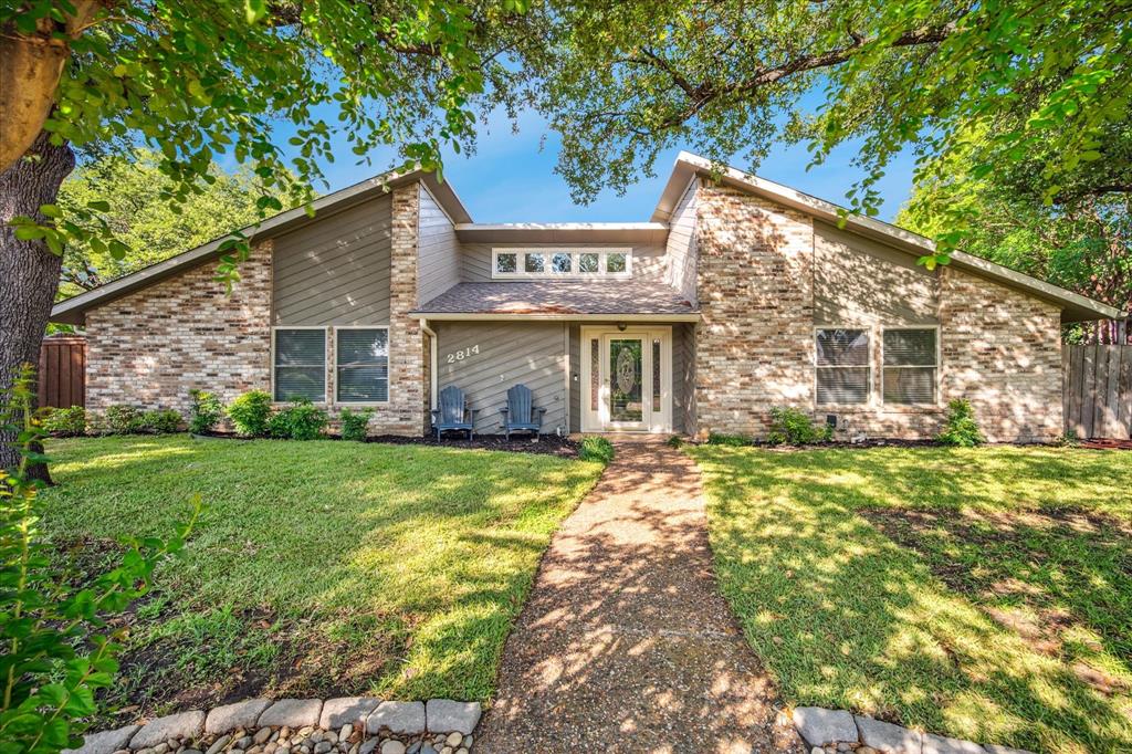 2814 Cheshire Circle Carrollton, TX 75007 - Photo 1 of 1