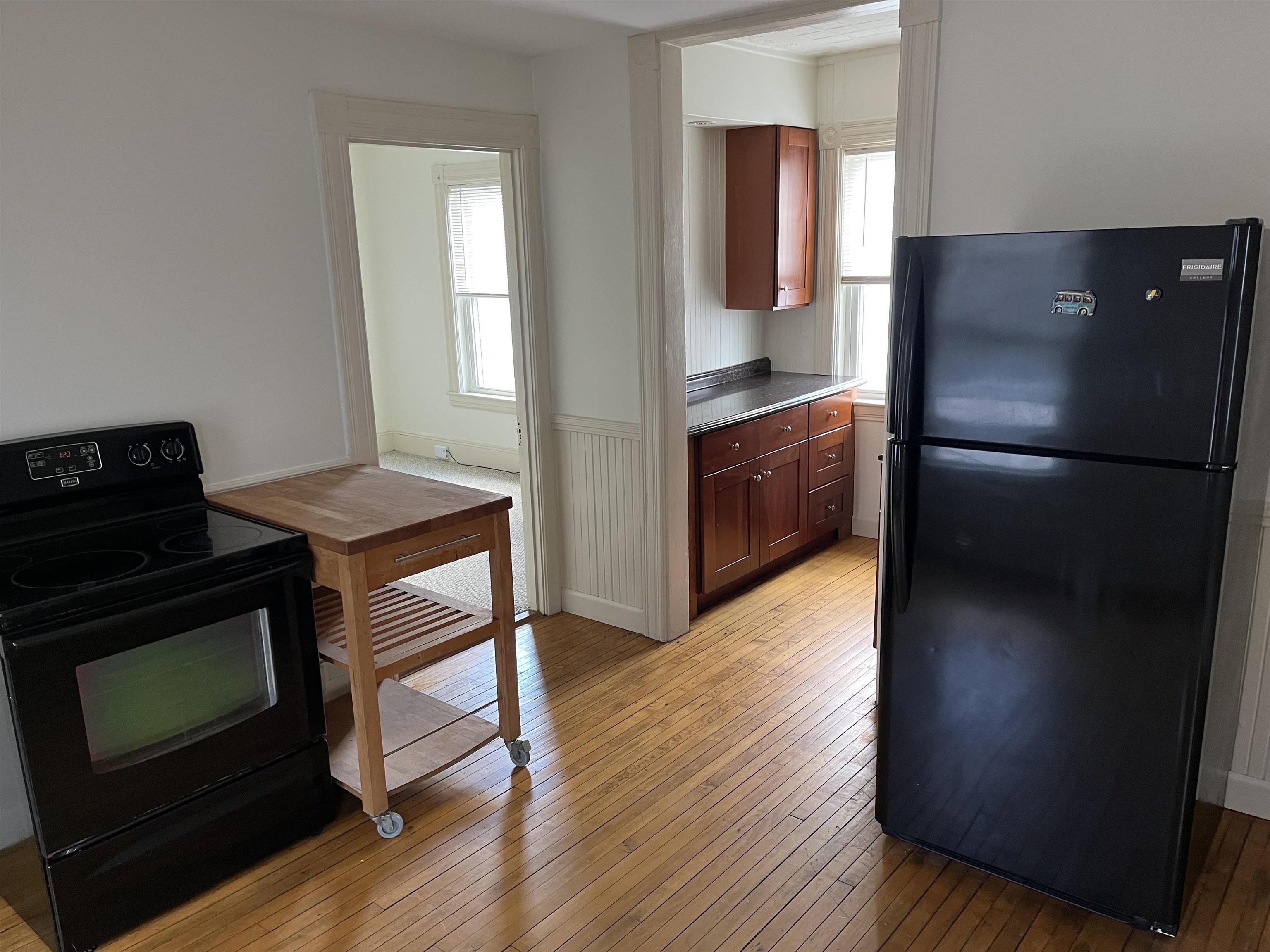 61 Laurel Street, Unit 2 Manchester, NH 03103 - Photo 2 of 10