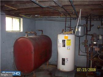 9 Diverty Road Pennington, NJ 08534 - Photo 4 of 7