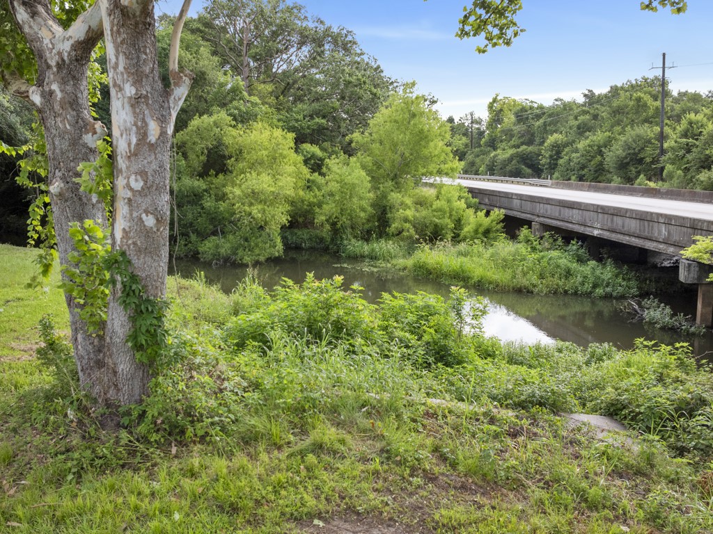 5714 Masters Manvel, TX 77578 - Photo 4 of 43 a view of outdoor space and yard