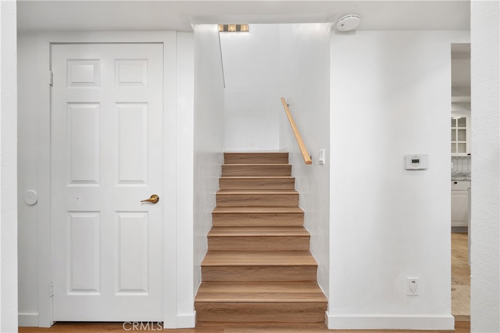 18435 Keswick, Unit 10 Reseda, CA 91335 - Photo 5 of 34 a view of entryway with wooden floor
