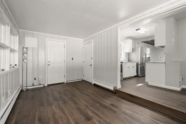 $399,999 | 18 Edgewood Drive, Holden, MA 01520