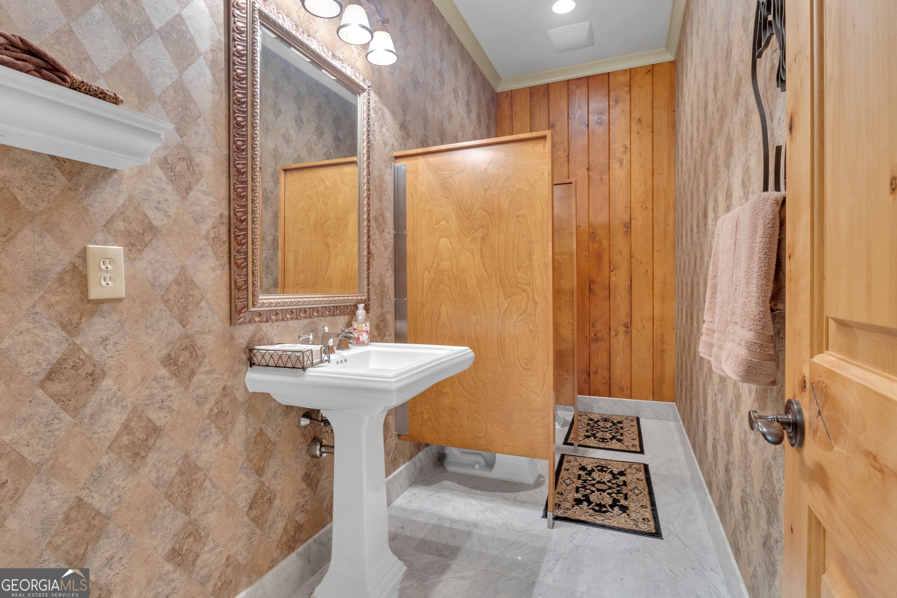 14501 Woolsey Road Hampton, GA 30228 - Photo 82 of 142 a bathroom with a sink a bath tub and a shower