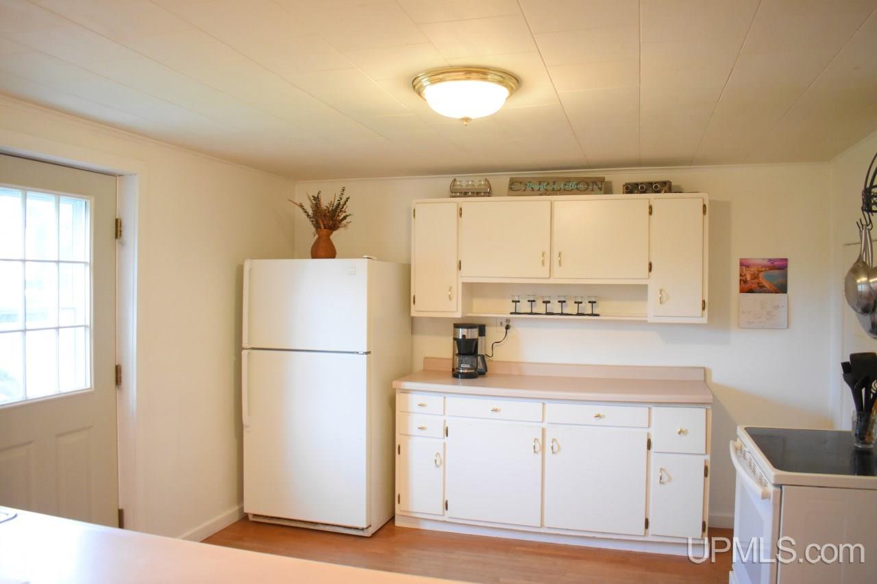 313 6th Street Ishpeming, MI 49849 - Photo 5 of 43 Gallery Image 5