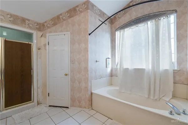 $269,000 | 424 East Redbud Avenue, McAllen, TX 78504