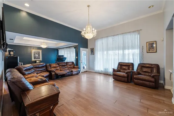 $269,000 | 424 East Redbud Avenue, McAllen, TX 78504