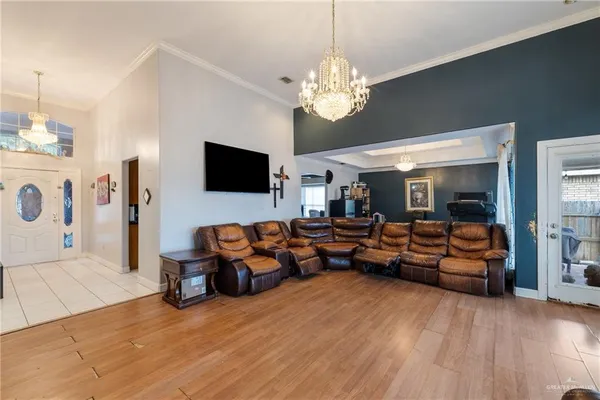 $269,000 | 424 East Redbud Avenue, McAllen, TX 78504