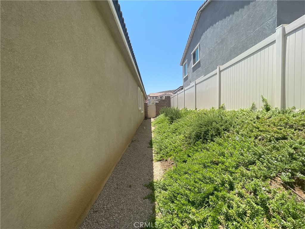 25344 Picket Range Way Menifee, CA 92586 - Photo 43 of 48