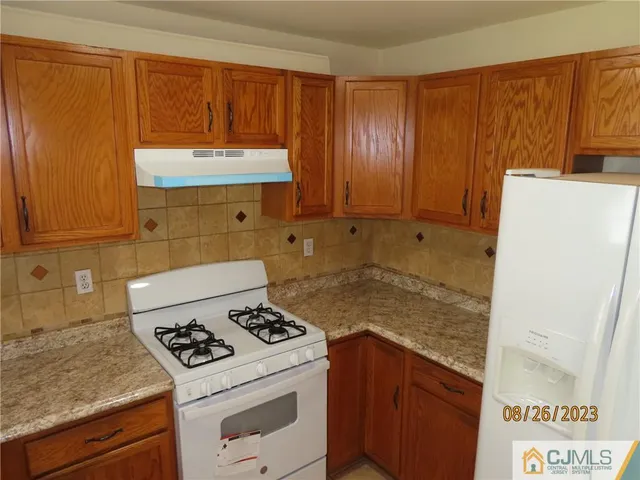 $2,500 | 26 A Henry Street, Somerset, NJ 08873