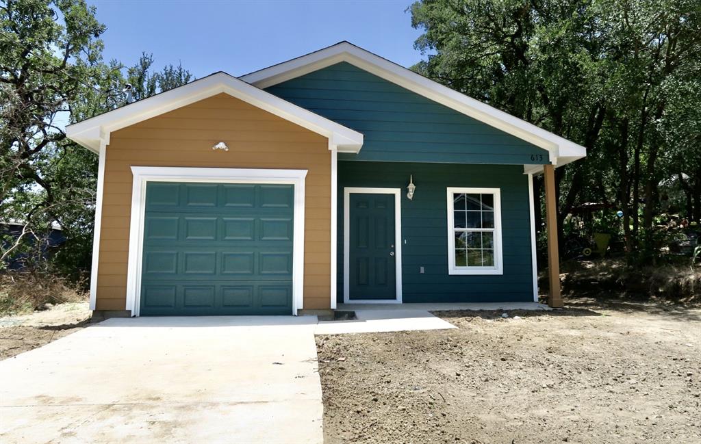 613 Northwest 8th St  