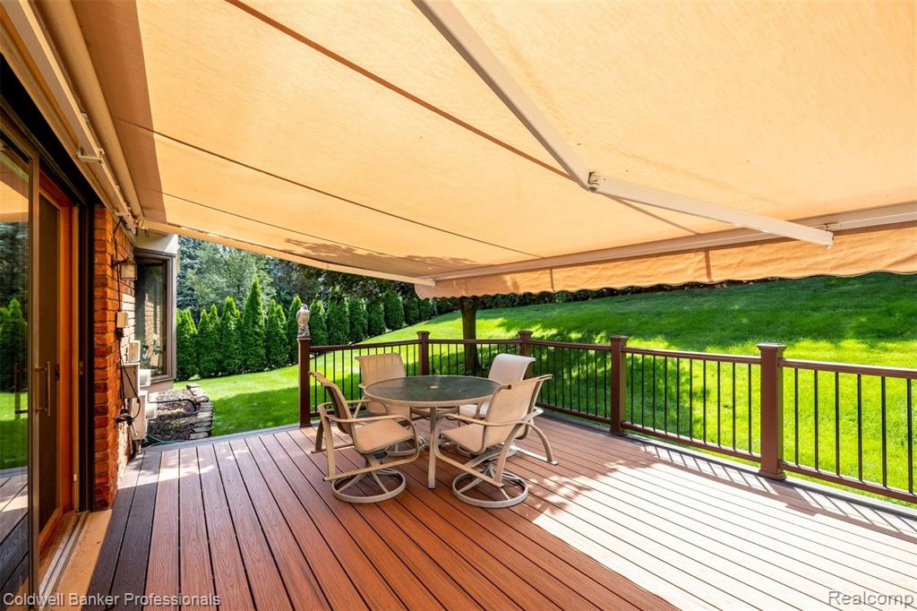 33669 York Ridge Street Farmington Hills, MI 48331 - Photo 8 of 46
