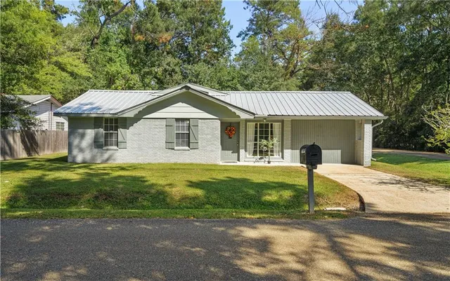 $295,000 | 71498 North Harrison Street, Covington, LA 70433