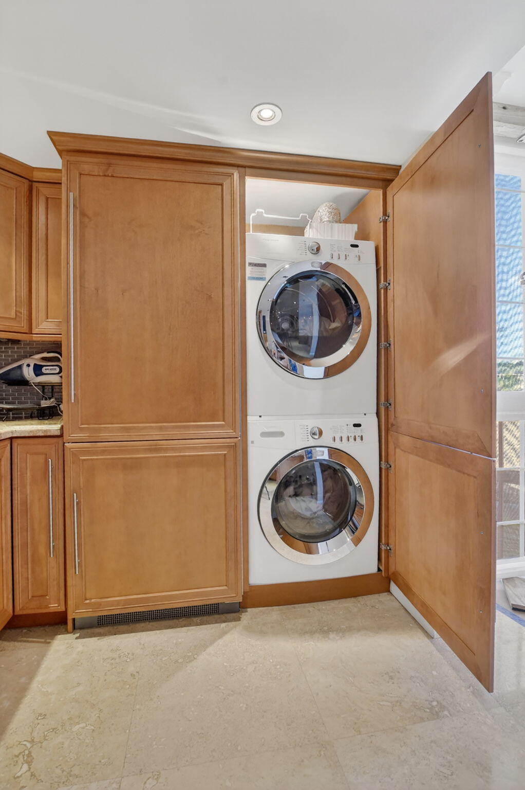 1921 Bridgewood Drive Boca Raton, FL 33434 - Photo 19 of 54 17-web-or-mls-DSC_9439