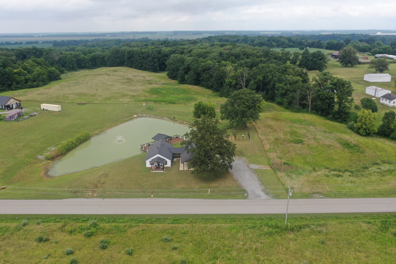 7801 Belle Prairie Road Dahlgren, IL 62828 - Photo 4 of 93 Gallery Image 4
