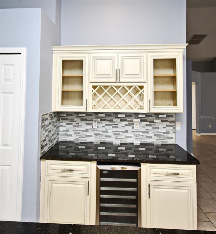 2010 Newtown Road Groveland, FL 34736 - Photo 8 of 39 Gallery Image 8