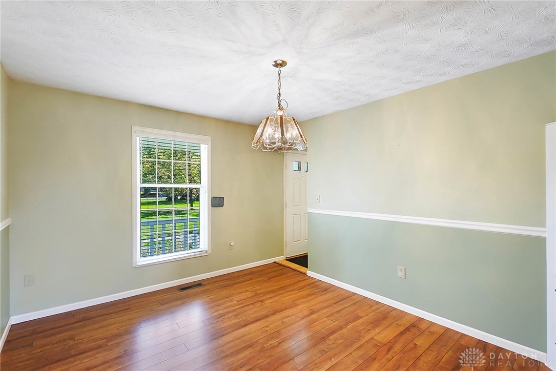 4825 Peacock Road Springfield, OH 45502 - Photo 19 of 41