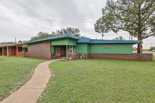 $176,000 | 100 East 15th Street, Littlefield, TX 79339