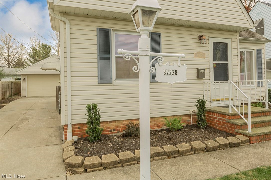 32228 Dickerson Road Willowick, OH 44095 - Photo 28 of 30