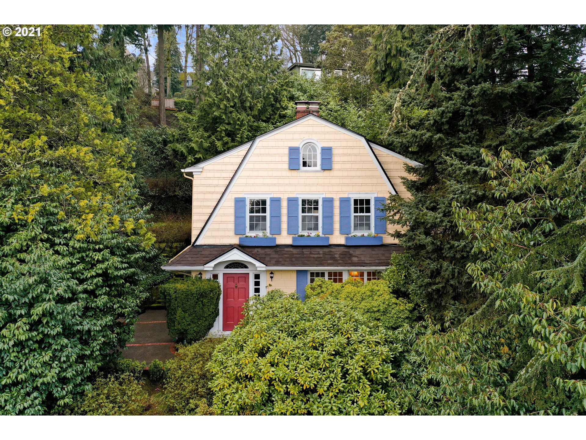 2511 Southwest Arden Road Portland, OR 97201 - Photo 1 of 31