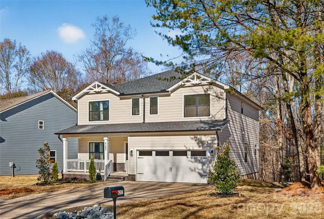 $595,000 | 4207 Eagle Chase Drive, Charlotte, NC 28216