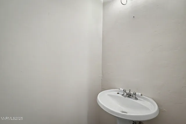 $270,000 | 44 Smithridge Park, Reno, NV 89502