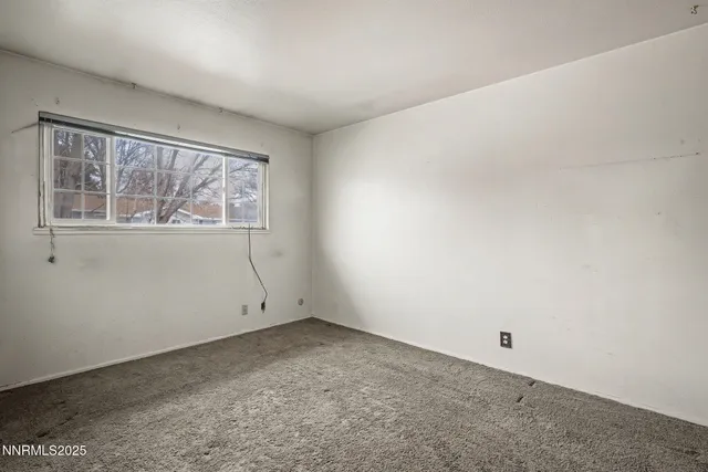 $270,000 | 44 Smithridge Park, Reno, NV 89502