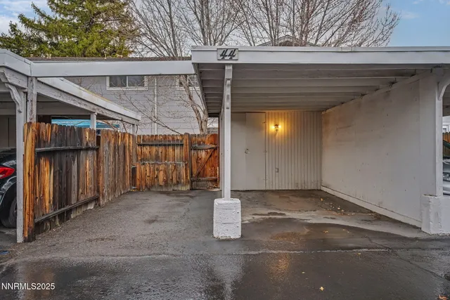 $270,000 | 44 Smithridge Park, Reno, NV 89502