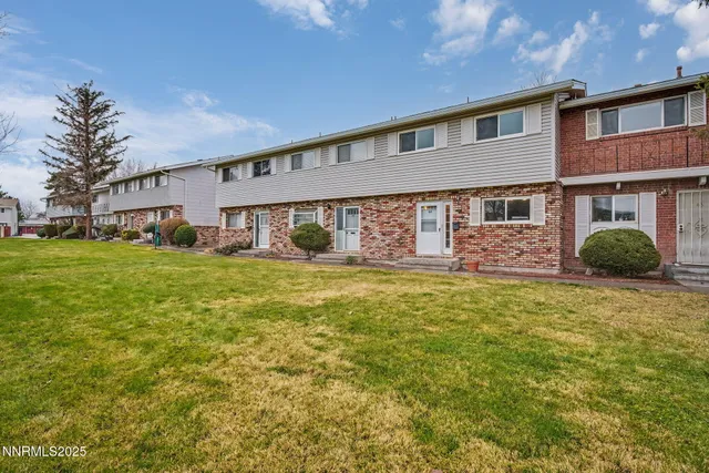 $270,000 | 44 Smithridge Park, Reno, NV 89502