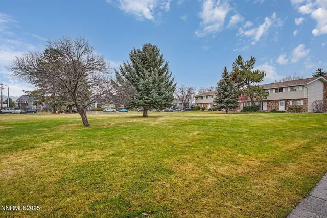 $270,000 | 44 Smithridge Park, Reno, NV 89502