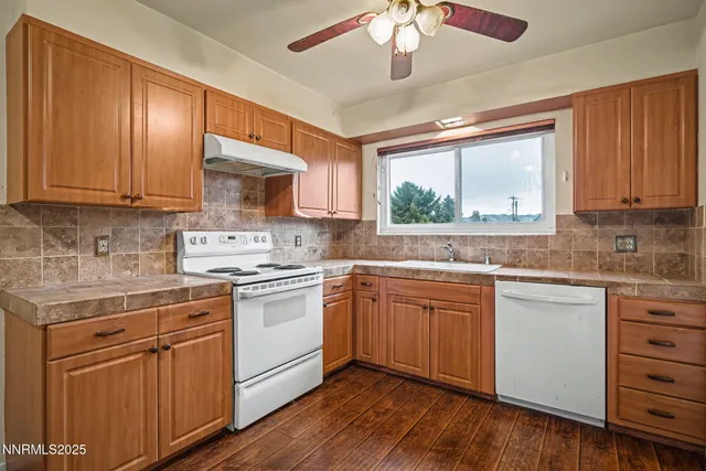 $270,000 | 44 Smithridge Park, Reno, NV 89502