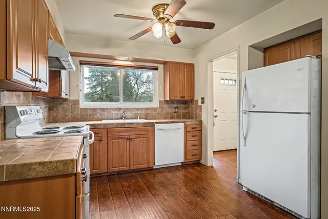 $270,000 | 44 Smithridge Park, Reno, NV 89502