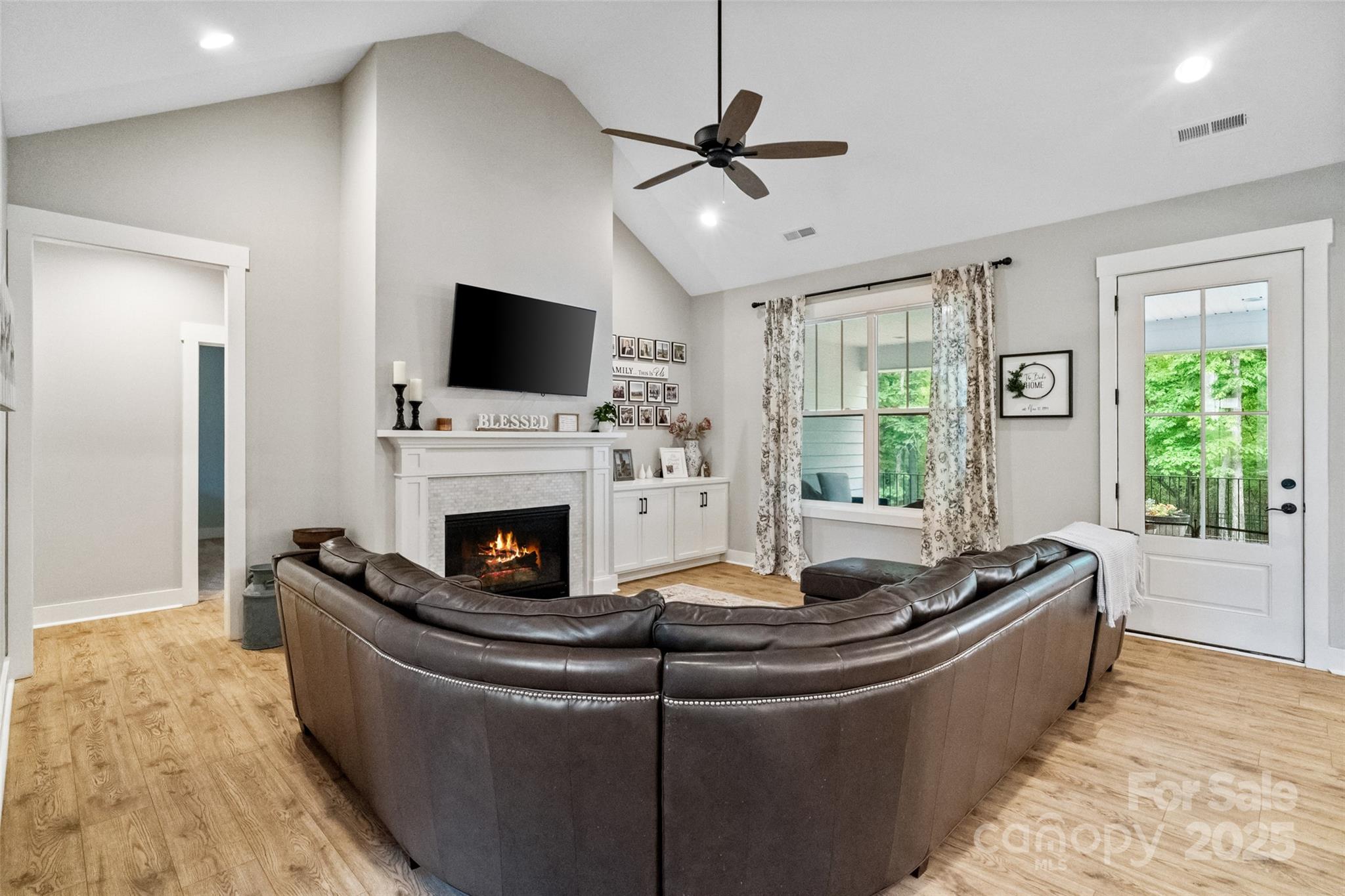 358 Grassy Rdg Court Clover, SC 29710 - Photo 15 of 45 Gallery Image 15