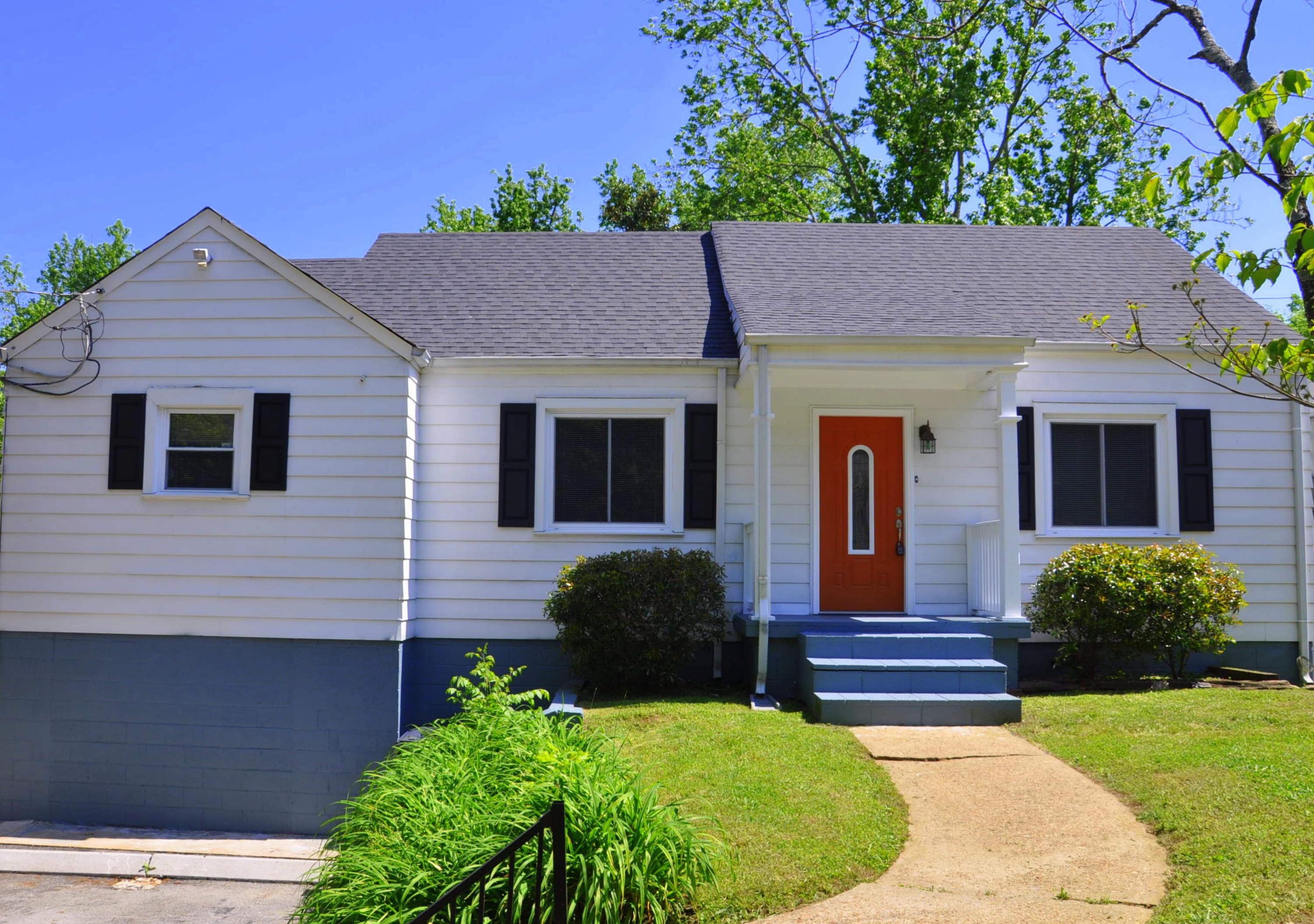 1722 John Ross Road Chattanooga, TN 37412 - Photo 2 of 32 Front View