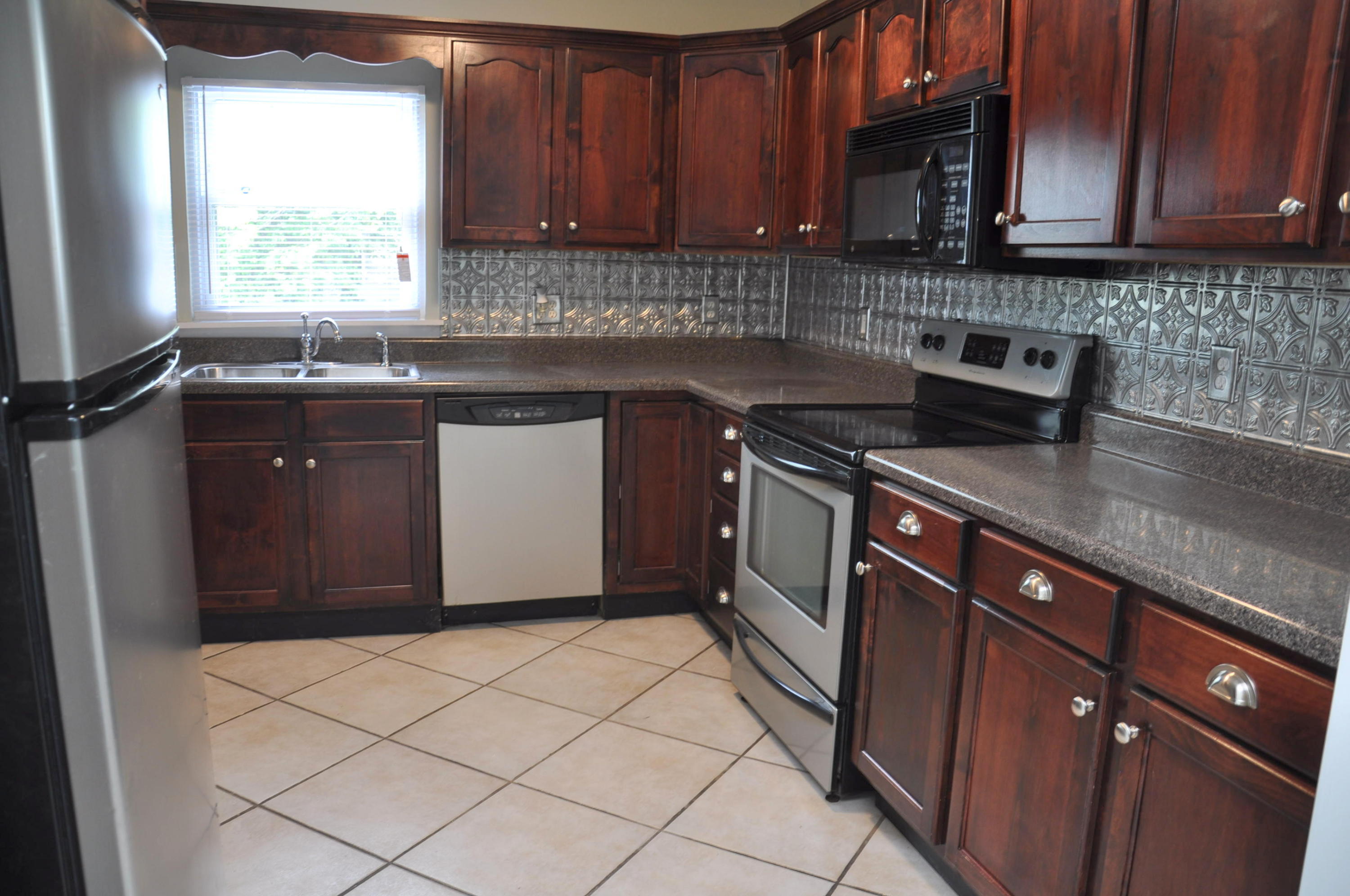 1722 John Ross Road Chattanooga, TN 37412 - Photo 12 of 32 Kitchen