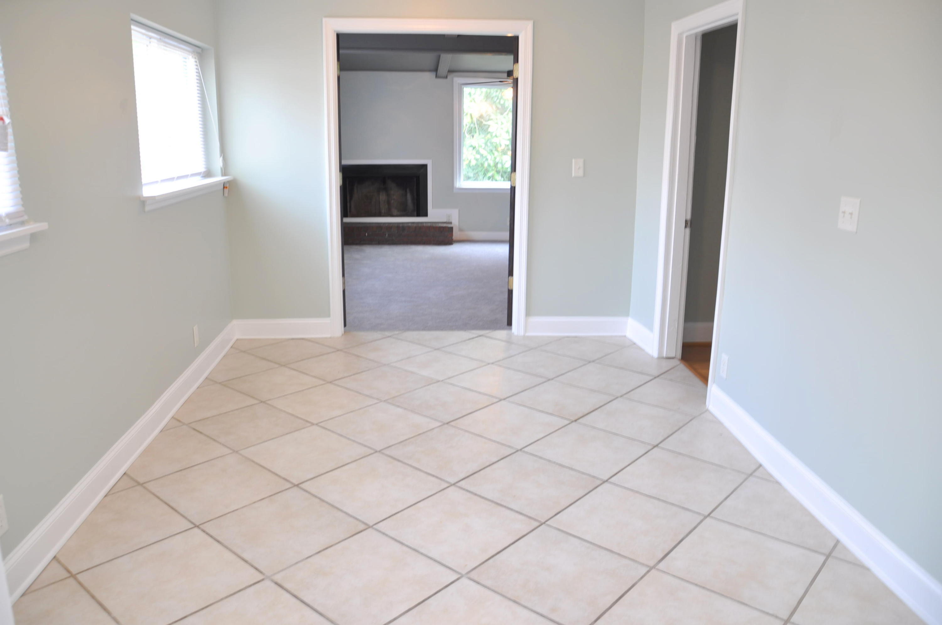 1722 John Ross Road Chattanooga, TN 37412 - Photo 13 of 32 Breakfast Room