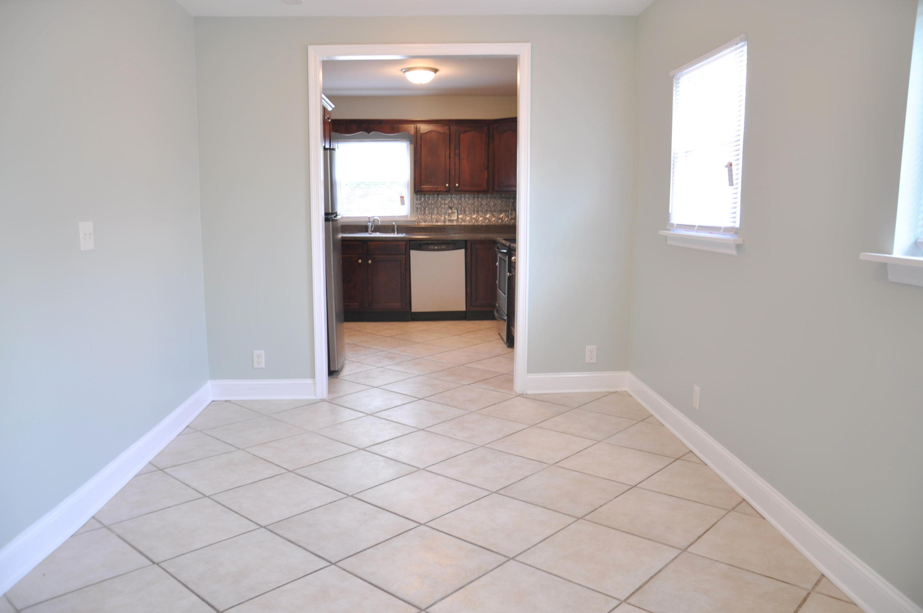 1722 John Ross Road Chattanooga, TN 37412 - Photo 14 of 32 Breakfast Room