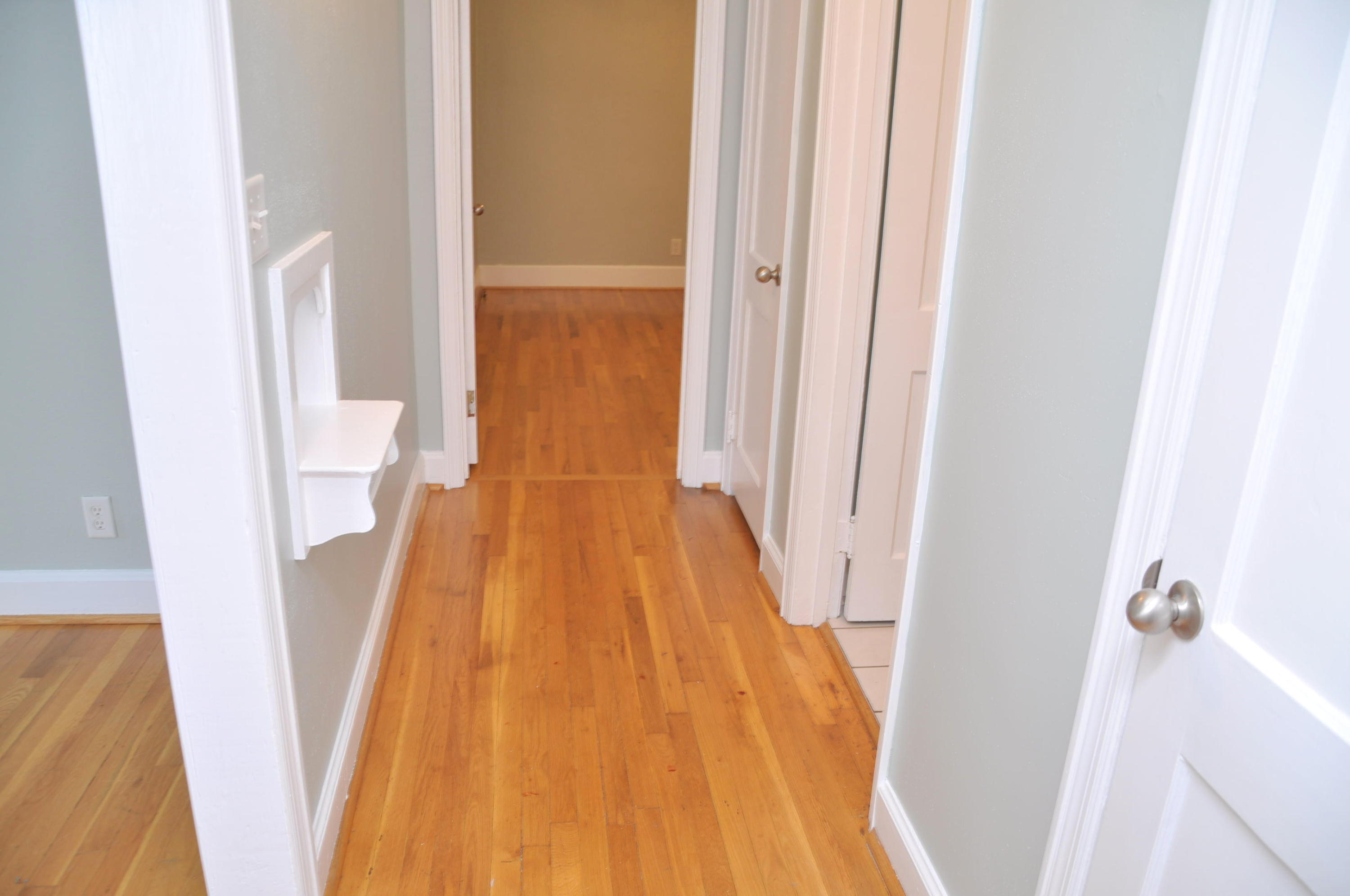 1722 John Ross Road Chattanooga, TN 37412 - Photo 15 of 32 Hall