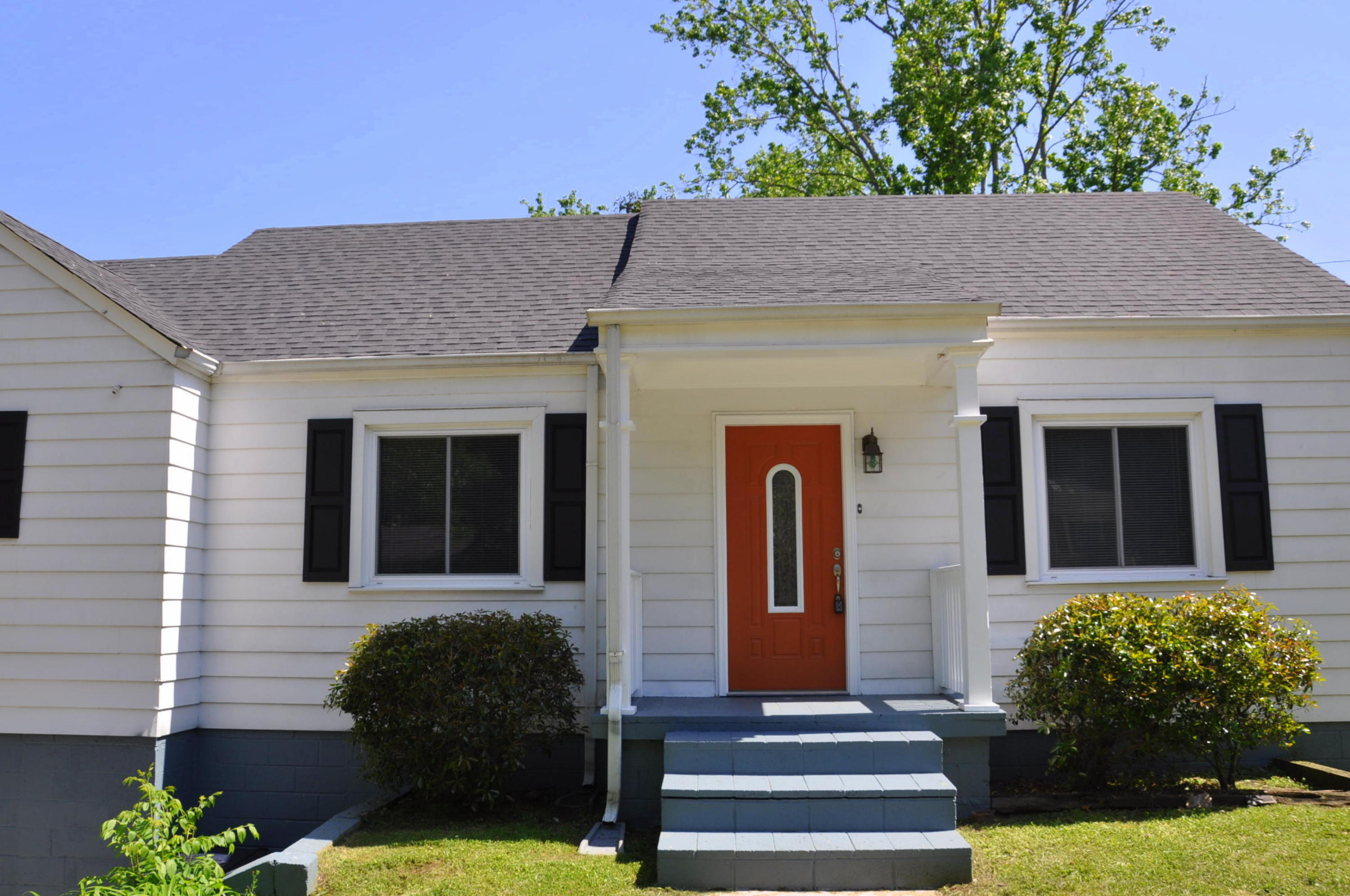 1722 John Ross Road Chattanooga, TN 37412 - Photo 3 of 32 Front View