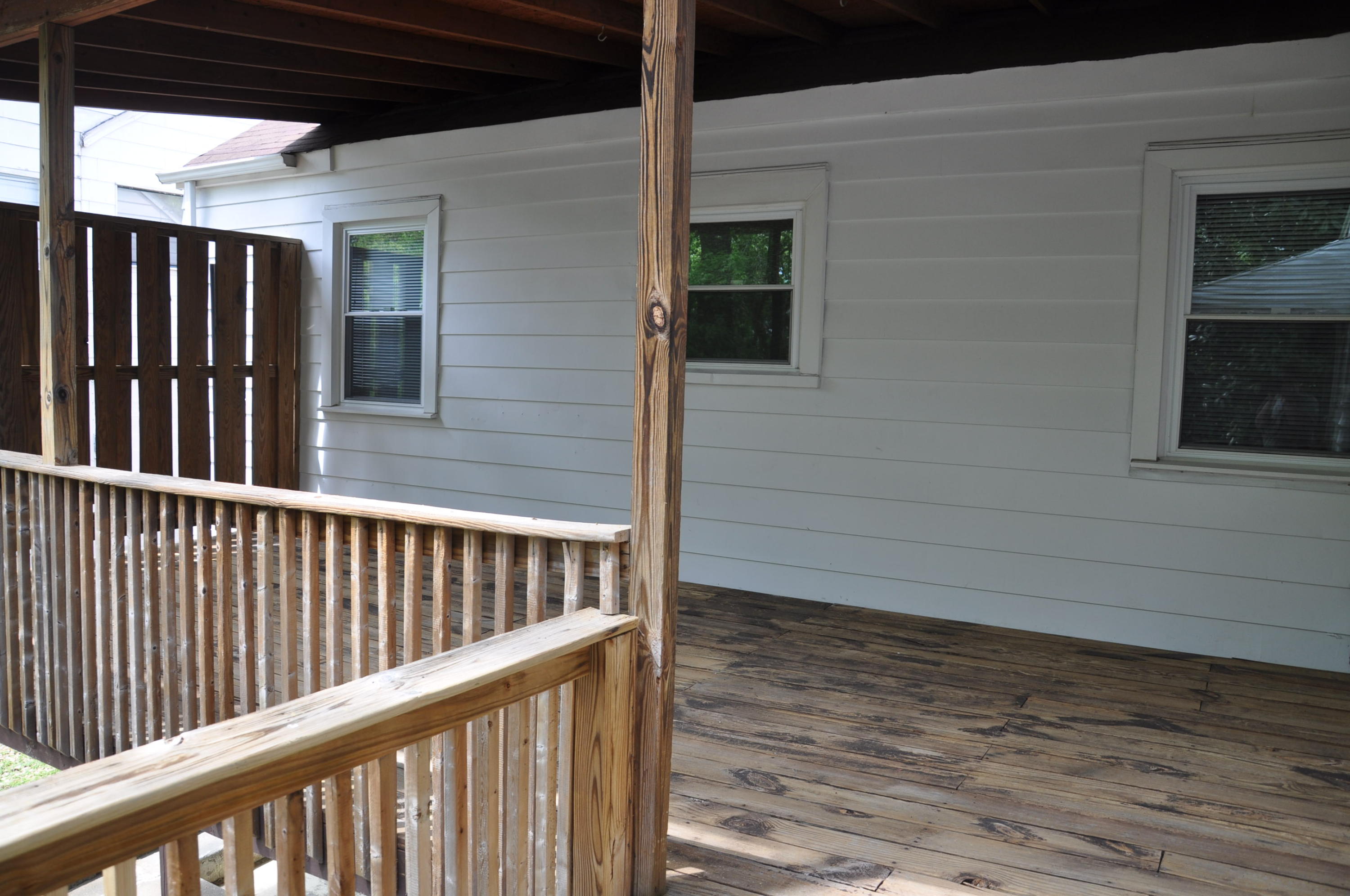 1722 John Ross Road Chattanooga, TN 37412 - Photo 23 of 32 Covered Back Deck