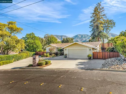 $875,000 | 5872 Herriman Drive, Clayton, CA 94517