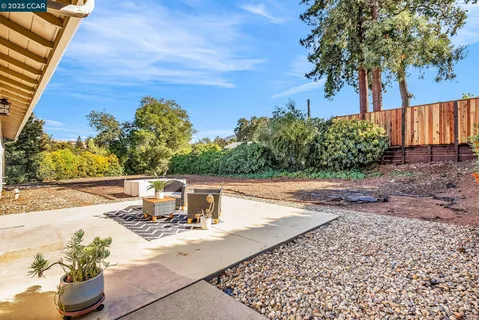 $875,000 | 5872 Herriman Drive, Clayton, CA 94517