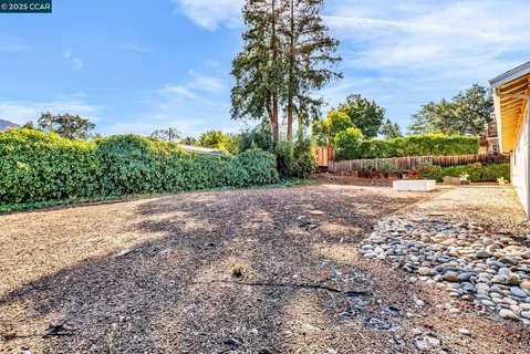 $875,000 | 5872 Herriman Drive, Clayton, CA 94517