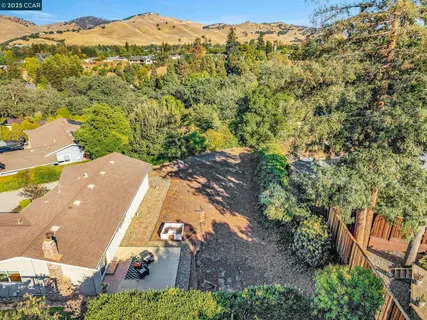 $875,000 | 5872 Herriman Drive, Clayton, CA 94517