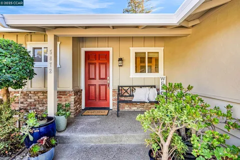 $875,000 | 5872 Herriman Drive, Clayton, CA 94517