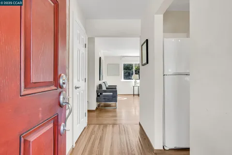 $875,000 | 5872 Herriman Drive, Clayton, CA 94517