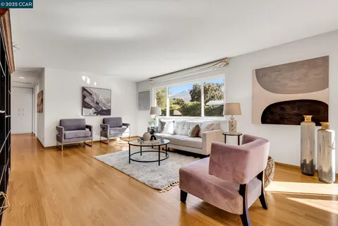 $875,000 | 5872 Herriman Drive, Clayton, CA 94517